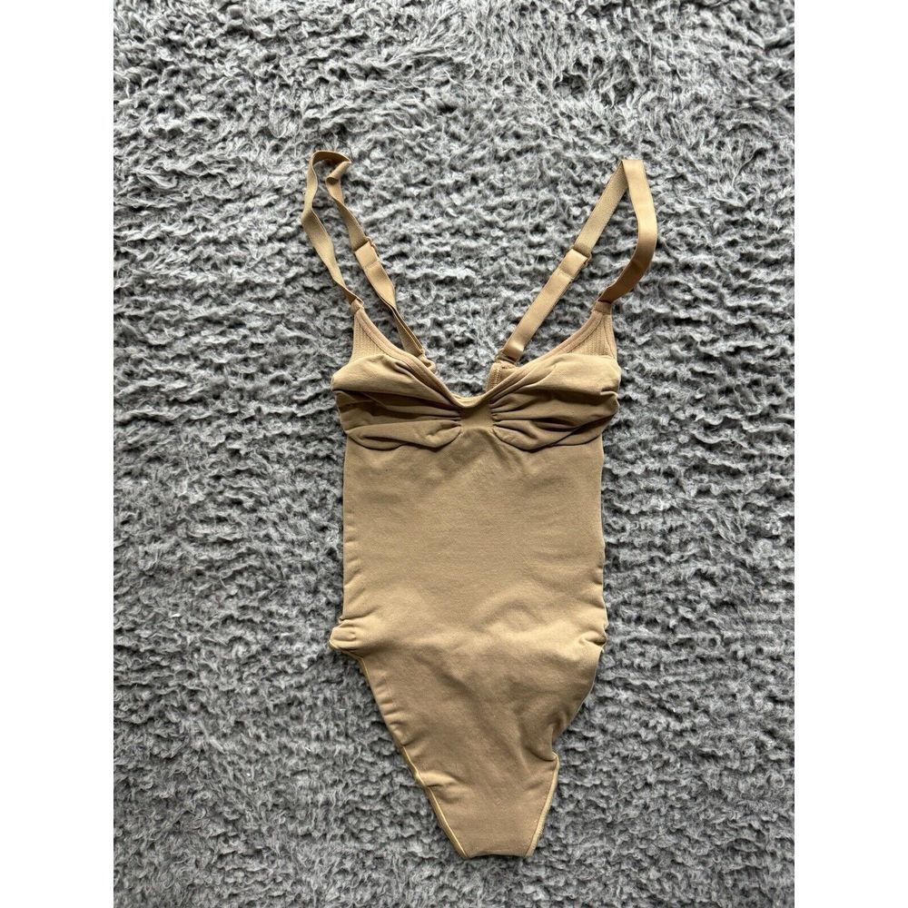 SKIMS Seamless Sculpting Thong Bodysuit XS Ochre NWT